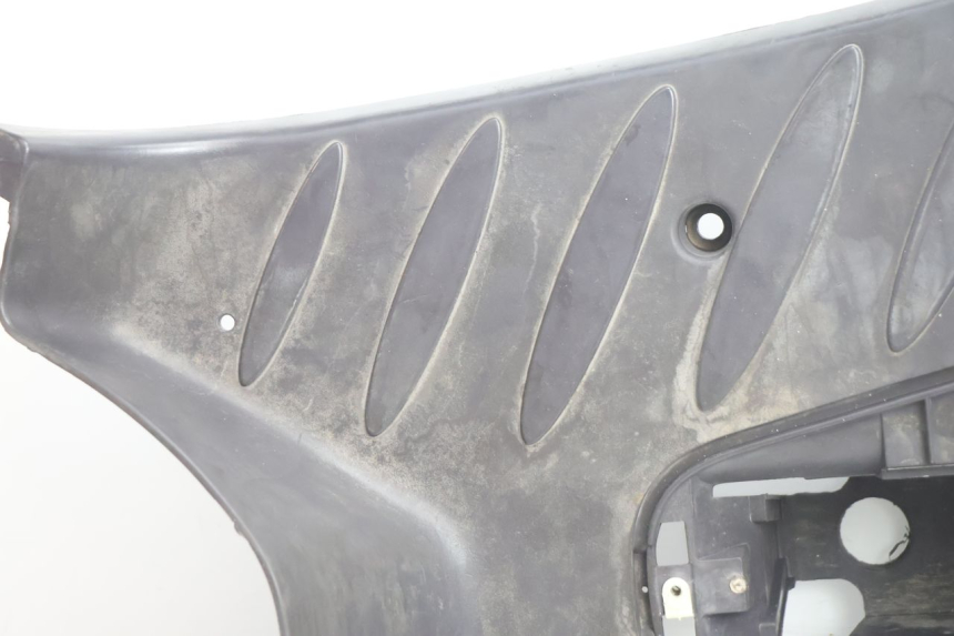 photo de ESTRIBO PEUGEOT VIVACITY 100 (1999 - 2008) - Detalhe da peça