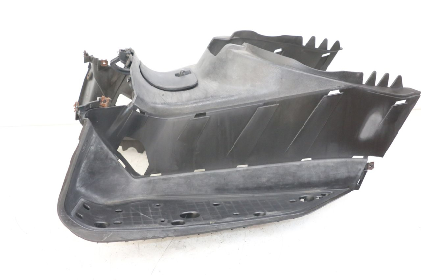photo de DESCANSO DE PÉ YAMAHA XMAX X-MAX 125 (2006 - 2009) - Pontos de fixação