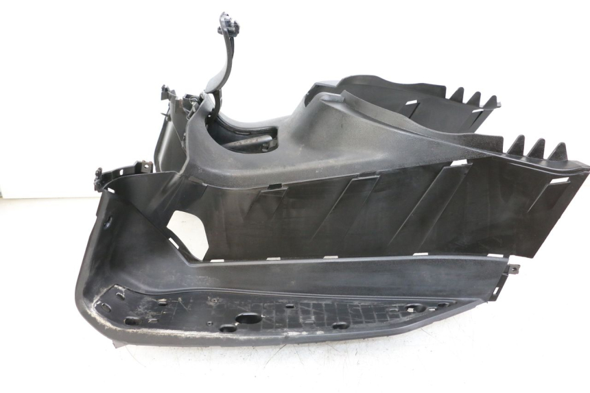 photo de DESCANSO DE PÉ YAMAHA XMAX X-MAX 125 (2006 - 2009) - Detalhes característicos