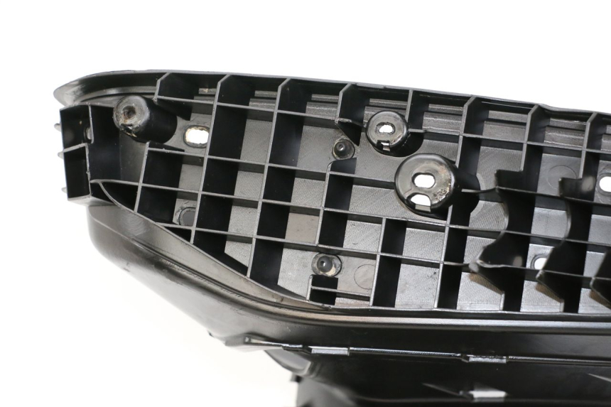 photo de DESCANSO DE PÉ YAMAHA XMAX X-MAX 125 (2006 - 2009) - Pontos de fixação