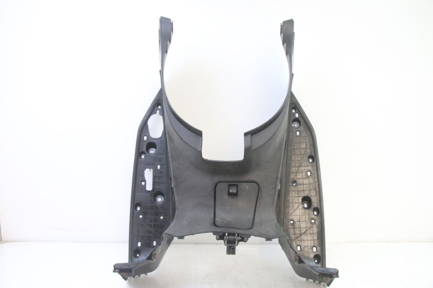 photo de DESCANSO DE PÉ YAMAHA XMAX X-MAX 125 (2006 - 2009) - Pontos de fixação