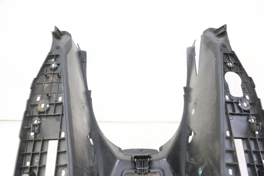 photo de ESTRIBO YAMAHA X-MAX XMAX 125 (2010 - 2013) - Outro ângulo de visão