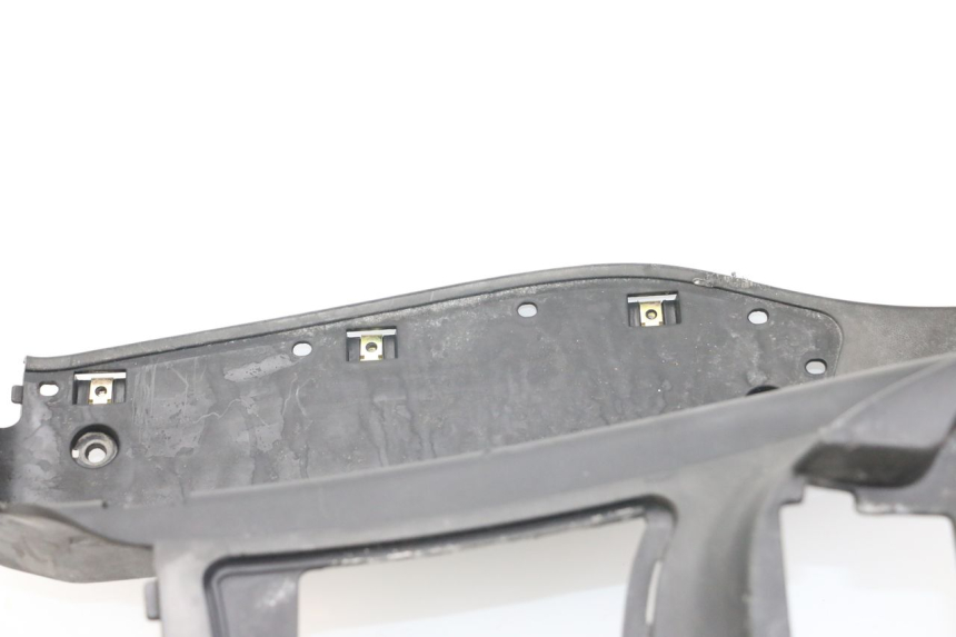 photo de DESCANSO DE PÉ KYMCO XCITING 250 (2006 - 2009) - Pontos de fixação