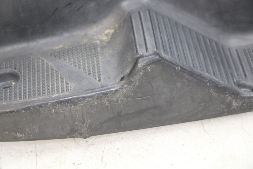 photo de ESTRIBO YAMAHA YP MAJESTY 125 (1998 - 2001) - Pontos de fixação