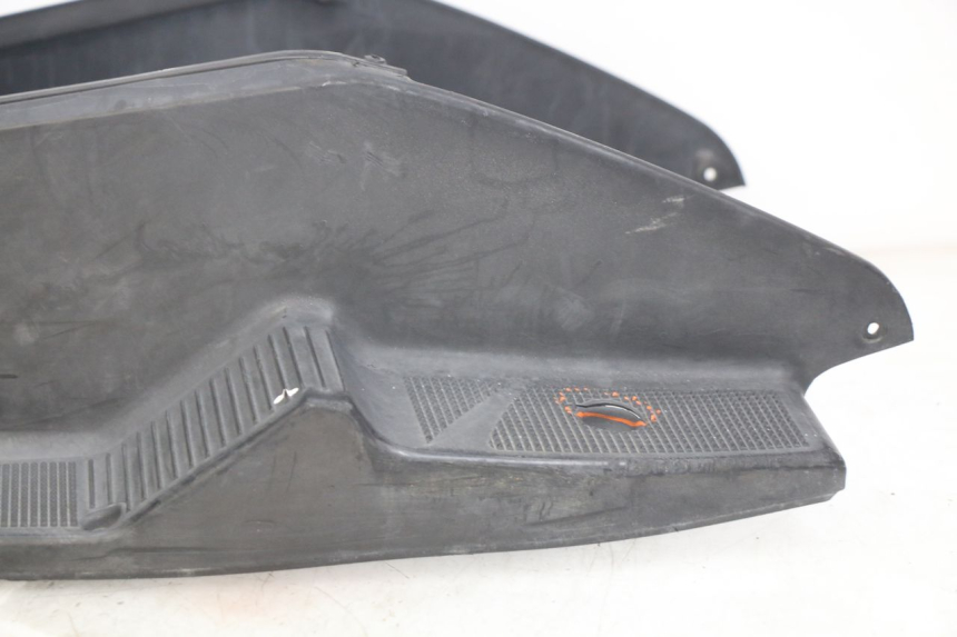photo de ESTRIBO YAMAHA YP MAJESTY 125 (1998 - 2001) - Marcações e referências