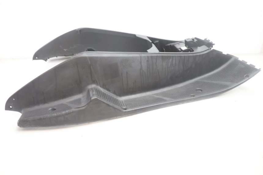 photo de ESTRIBO YAMAHA YP MAJESTY 125 (2007 - 2010) - Pontos de fixação
