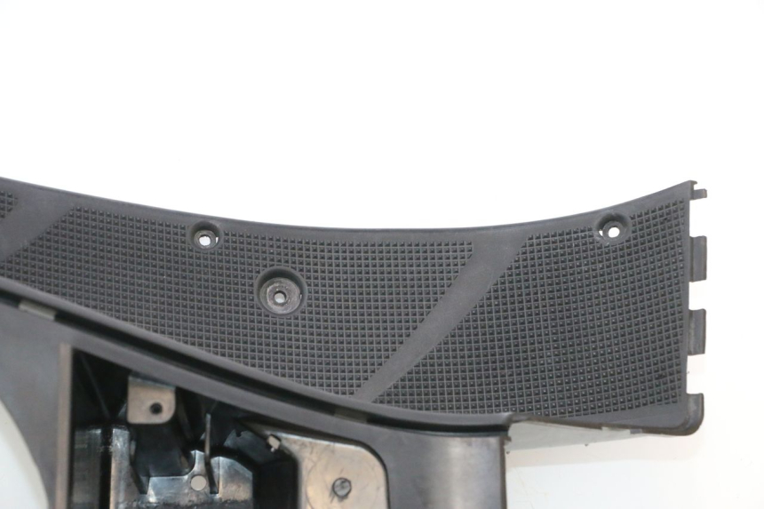 photo de ESTRIBO YAMAHA YP MAJESTY 125 (2002 - 2006) - Detalhe da peça