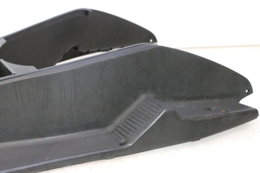 photo de ESTRIBO YAMAHA YP MAJESTY 125 (2002 - 2006) - Vista de perto