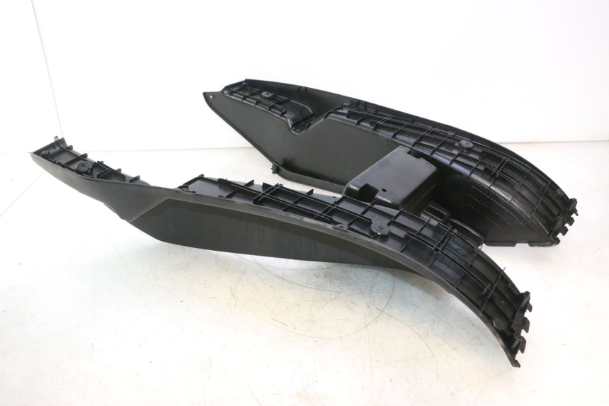 photo de ESTRIBO YAMAHA YP MAJESTY 125 (2002 - 2006) - Ângulo alternativo