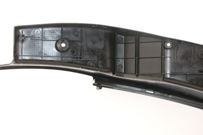 photo de ESTRIBO YAMAHA YP MAJESTY 125 (2002 - 2006) - Pontos de fixação