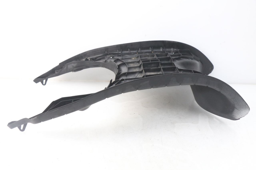 photo de ESTRIBO PIAGGIO ZIP 4T 50 (2018 - 2020) - Pontos de fixação