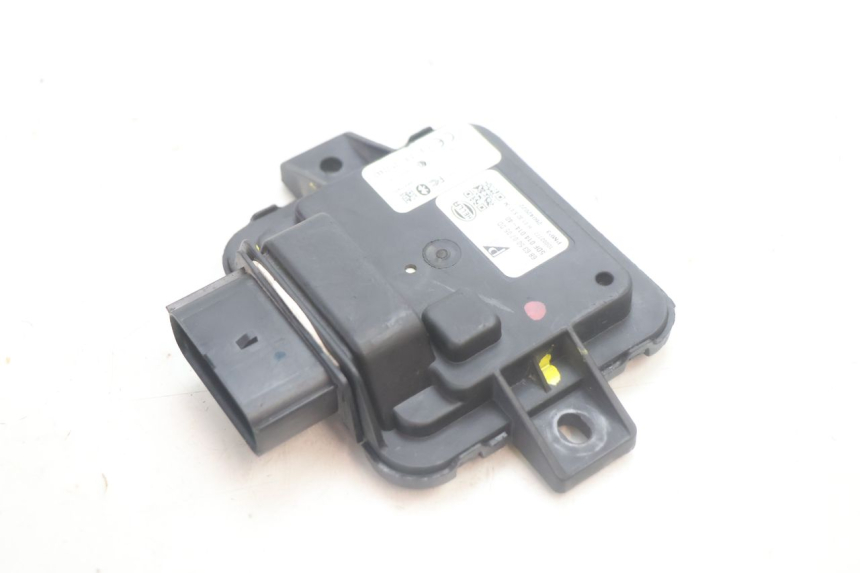 photo de MÓDULO DE INTERFACE PIAGGIO MP3 HPE 530 (2022 - 2026) - Detalhe da peça