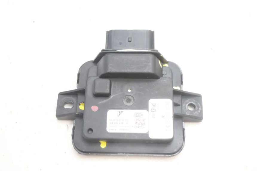 photo de MÓDULO DE INTERFACE PIAGGIO MP3 HPE 530 (2022 - 2026) - Outro ângulo de visão