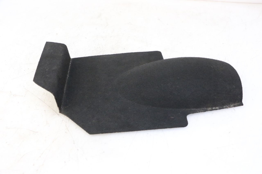 photo de ALFOMBRA DO BAÚ KYMCO XCITING 500 (2007 - 2010) - Detalhe da peça