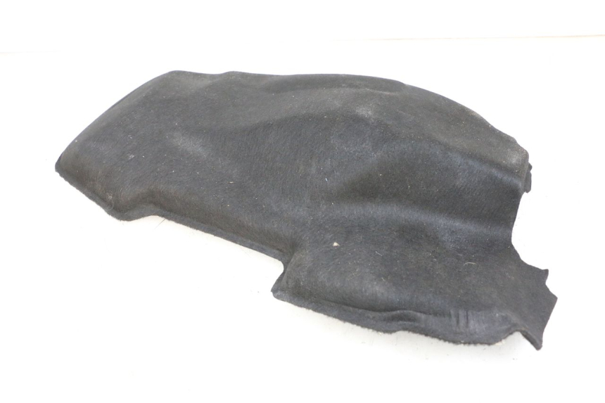 photo de ALFOMBRA DO BAÚ PIAGGIO MP3 HPE 350 (2018 - 2020) - Detalhe da peça