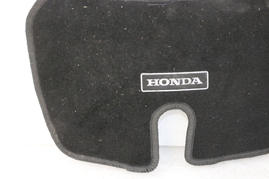 photo de ALFOMBRA DO BAÚ HONDA ST PAN EUROPEAN 1300 (2002 - 2013) - Ampliação técnica