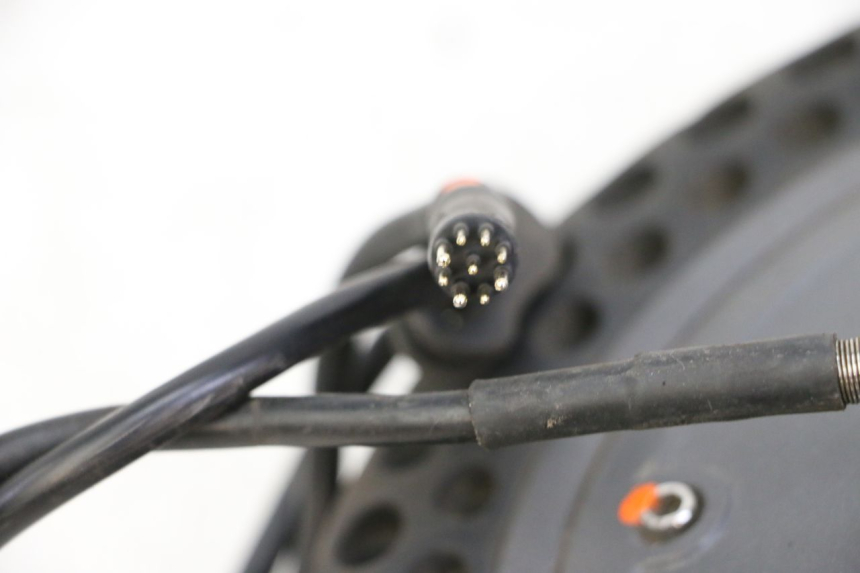 photo de MOTOR URBANGLIDE 100XS 1 - Peça verificada