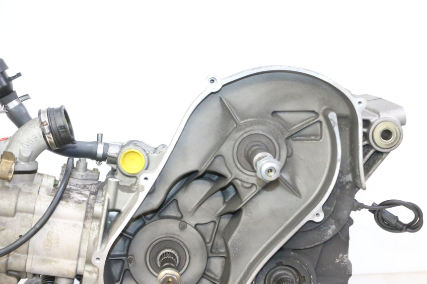 photo de MOTOR QUADRO 4 4D 350 (2015 - 2018) - Ângulo alternativo