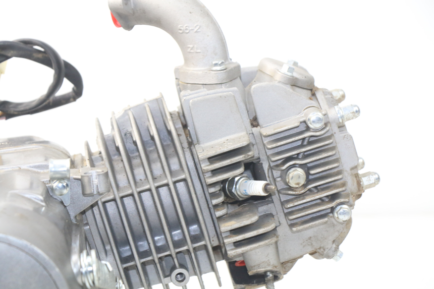photo de MOTOR ORION AGB37 CRF1 DIRT BIKE 125 (2013 - 2021) - Marcações e referências