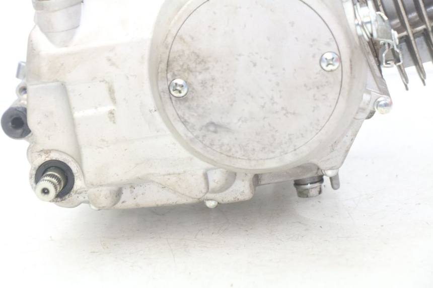 photo de MOTOR ORION AGB37 CRF1 DIRT BIKE 125 (2013 - 2021) - Outro ângulo de visão