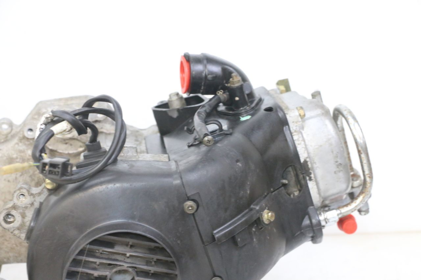 photo de MOTOR KYMCO AGILITY 4T 50 (2005 - 2018) - Estado da superfície