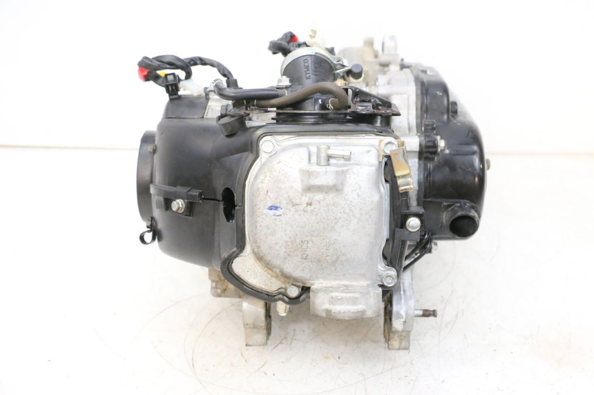 photo de MOTOR KYMCO AGILITY 4T 50 (2018 - 2022) - Vista de perto