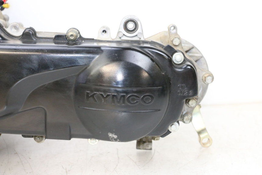 photo de MOTOR KYMCO AGILITY 4T 50 (2018 - 2022) - Ângulo alternativo
