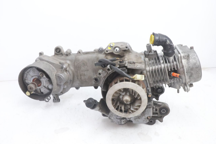 photo de MOTOR KYMCO AGILITY 4T 50 (2005 - 2018) - Pontos de fixação