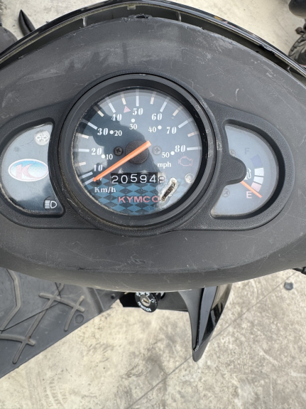 photo de MOTOR KYMCO AGILITY 4T 50 (2018 - 2022) - Zoom do estado de desgaste