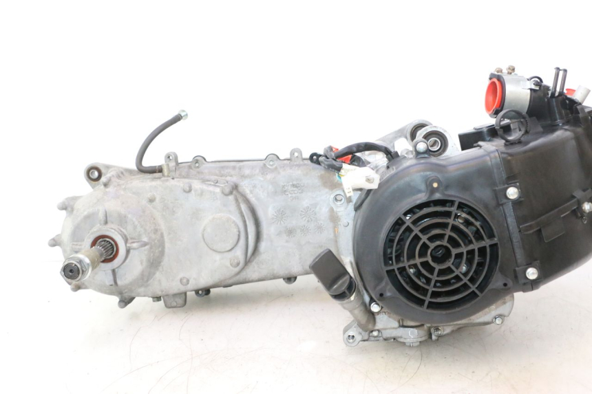 photo de MOTOR KYMCO AGILITY CITY 16P 125 (2015 - 2024) - Detalhes característicos