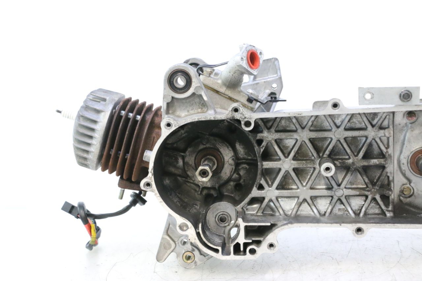 photo de MOTOR KYMCO AGILITY CITY 2T 50 (2008 - 2016) - Vista de perto