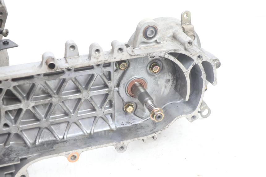 photo de MOTOR KYMCO AGILITY FR 2T 50 (2012 - 2017) - Outro ângulo de visão