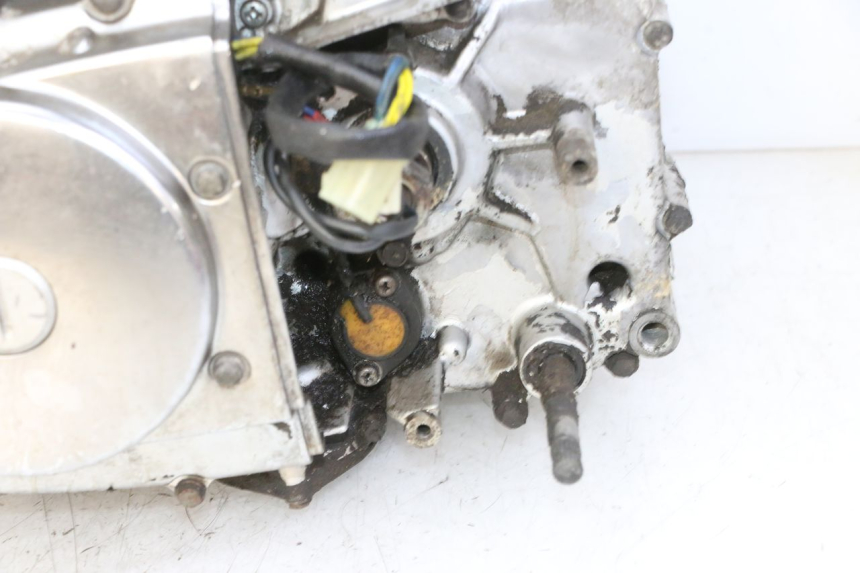 photo de MOTOR HYOSUNG GV AQUILA 125 (2000 - 2009) - Vista de perfil