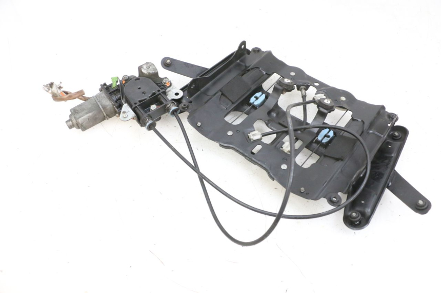 photo de MOTOR DE BOLHA SUZUKI BURGMAN 650 (2013 - 2020) - Zoom do estado de desgaste