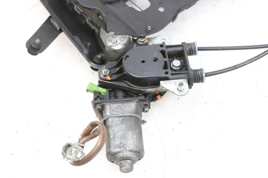 photo de MOTOR DE BOLHA SUZUKI BURGMAN 650 (2013 - 2020) - Outro ângulo de visão