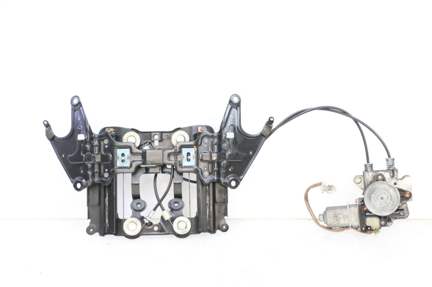 photo de MOTOR DE BOLHA SUZUKI BURGMAN EXECUTIVE ABS 650 (2006 - 2012) - Vista principal