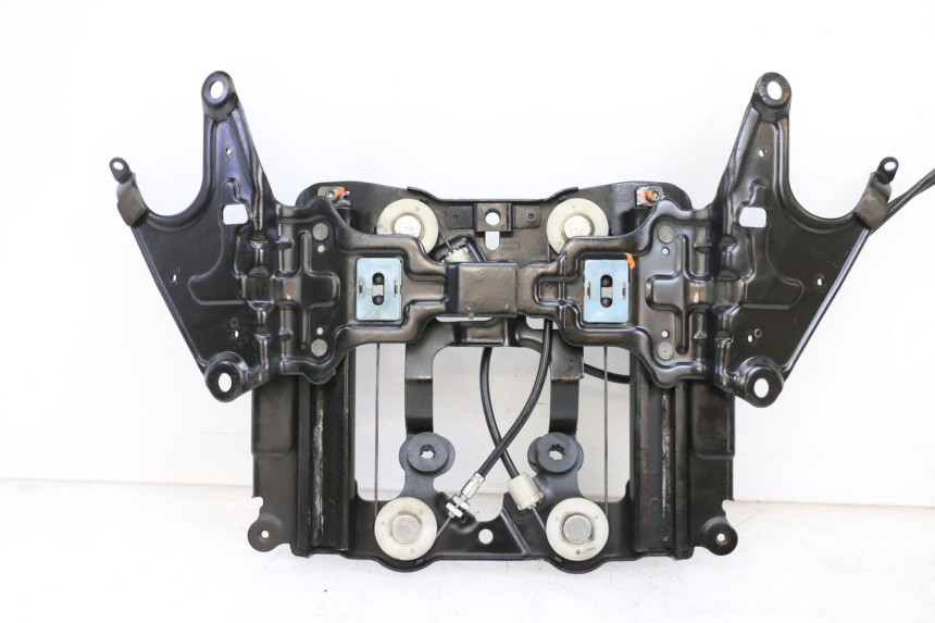 photo de MOTOR DE BOLHA SUZUKI BURGMAN EXECUTIVE ABS 650 (2006 - 2012) - Detalhe da peça