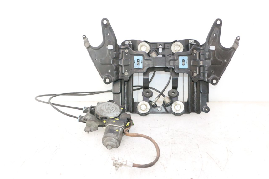 photo de MOTOR DE BOLHA SUZUKI BURGMAN EXECUTIVE ABS 650 (2006 - 2012) - Vista principal