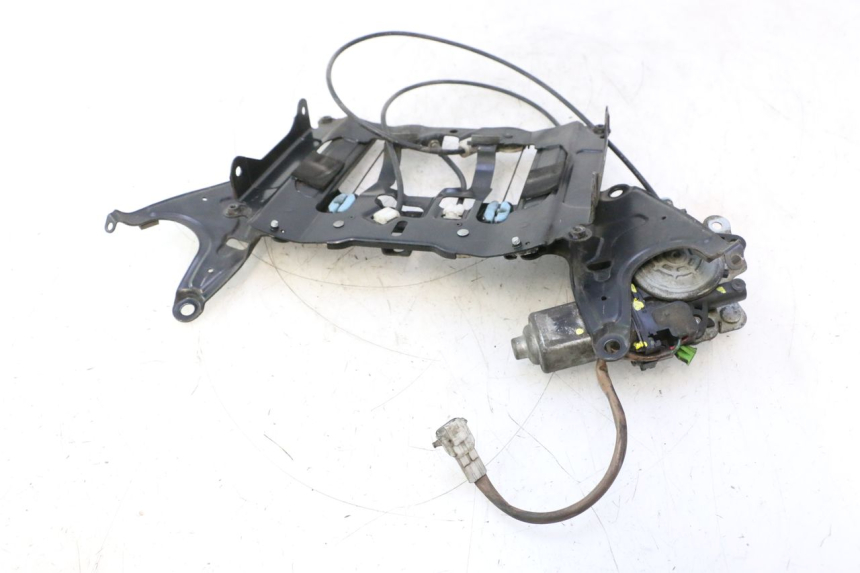 photo de MOTOR DE BOLHA SUZUKI BURGMAN EXECUTIVE ABS 650 (2006 - 2012) - Outro ângulo de visão