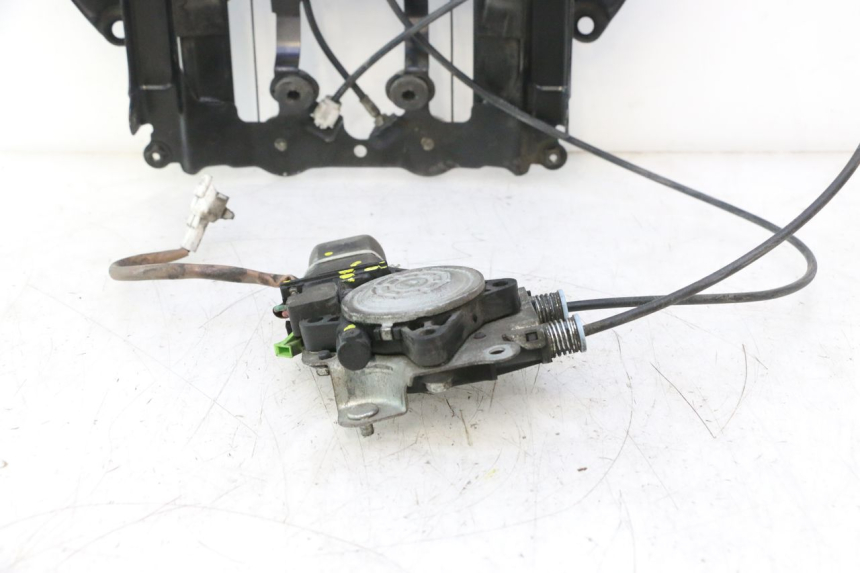 photo de MOTOR DE BOLHA SUZUKI BURGMAN EXECUTIVE ABS 650 (2006 - 2012) - Ampliação técnica