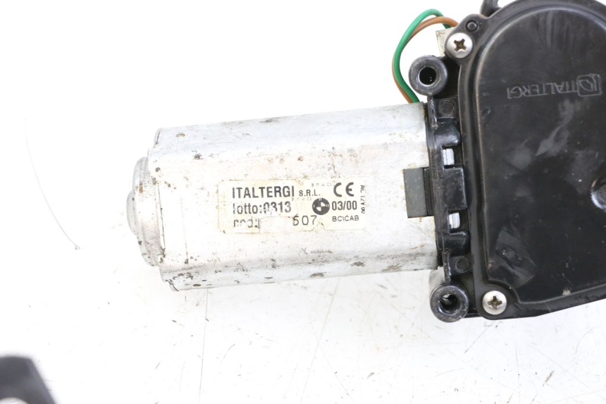 photo de MOTOR DE BOLHA BMW C1 125 (2000 - 2003) - Outro ângulo de visão