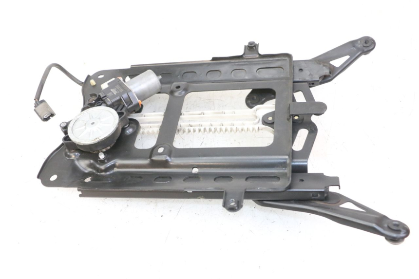 photo de MOTOR DE BOLHA HONDA FORZA 125 (2021 - 2025) - Pontos de fixação