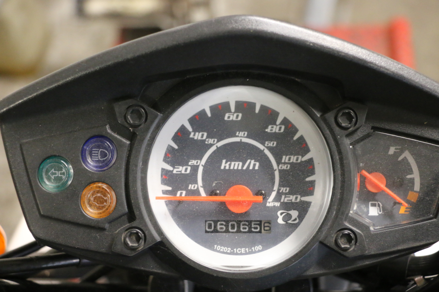 photo de MOTOR YAMAHA BW'S BWS 125 (2010 - 2013) - Vista de perto