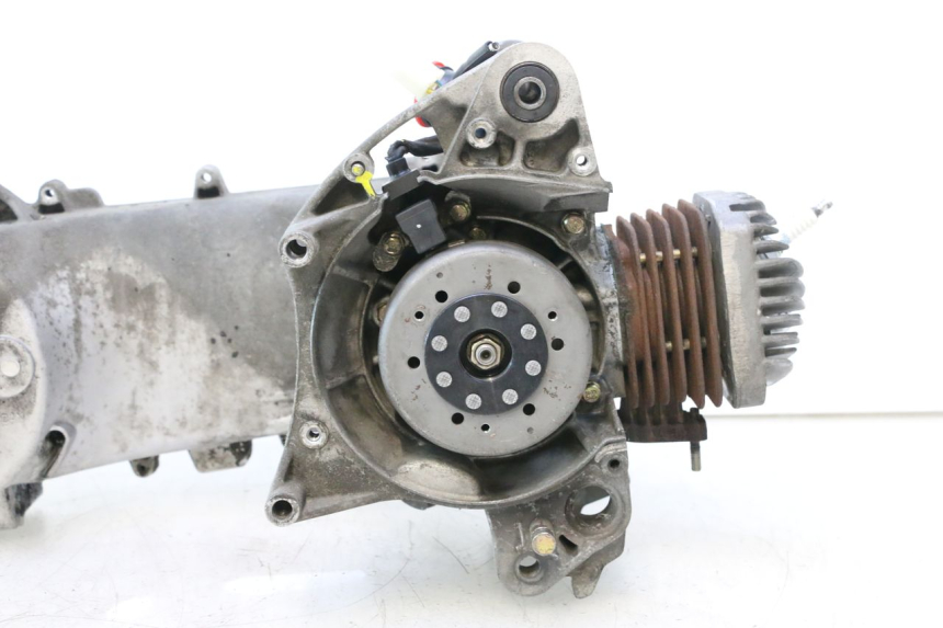 photo de MOTOR PEUGEOT CITYSTAR 2T 50 (2018 - 2021) - Ângulo alternativo