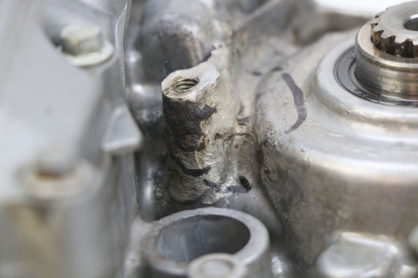 photo de MOTOR HONDA CRF CR-F 450 (2009 - 2012) - Zoom do estado de desgaste