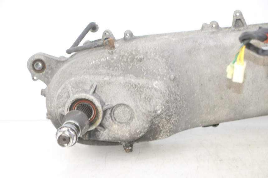 photo de MOTOR KYMCO DINK STREET 125 (2009 - 2014) - Detalhes característicos