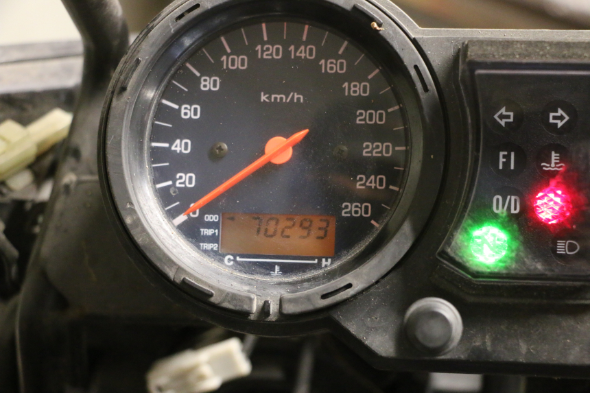 photo de MOTOR SUZUKI DL V STROM 1000 (2002 - 2007) - Pontos de fixação