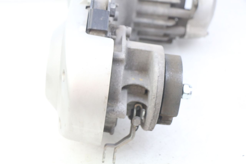 photo de MOTOR PEUGEOT E-VIVACITY 1 (2012 - 2018) - Estado da superfície