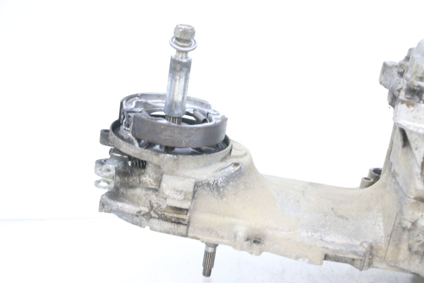 photo de MOTOR PEUGEOT ELYSEO 125 (1999 - 2004) - Outro ângulo de visão
