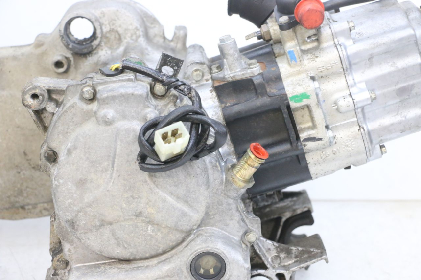 photo de MOTOR PEUGEOT ELYSEO 125 (1999 - 2004) - Marcações e referências